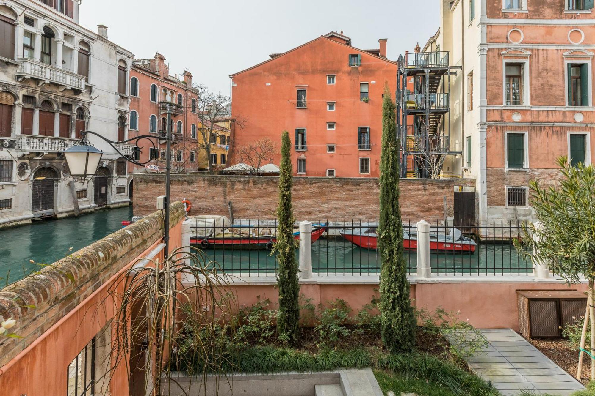 Palazzo Morosini Degli Spezieri - Lifestyle Apartments Βενετία Δωμάτιο φωτογραφία